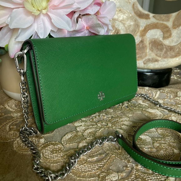 Tory Burch green wallet crossbody - Picture 2 of 9